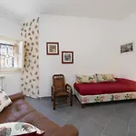 Mojocohouse 3*