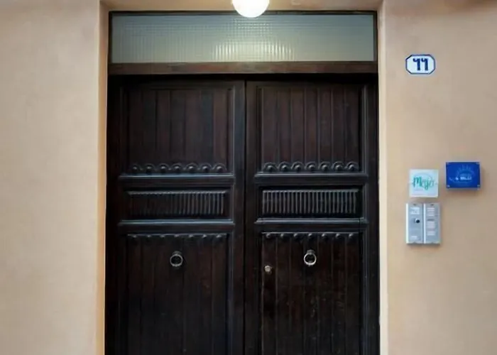 Mojocohouse 3*