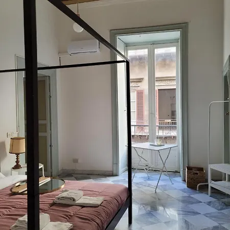 Mojocohouse Pensjonat 3*