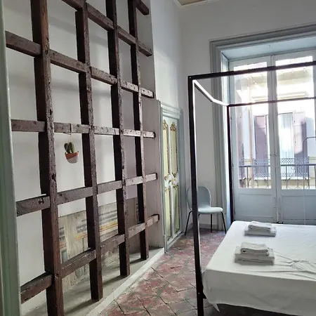 Mojocohouse Pensjonat 3*